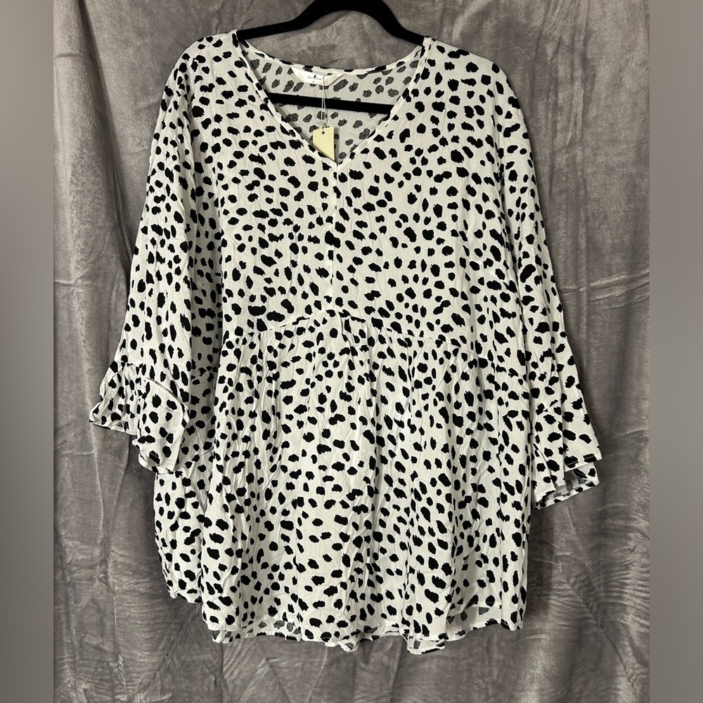 NWT Women’s Agnes Orinda White with Black Spots Leopard Baby Doll Top Size 3X